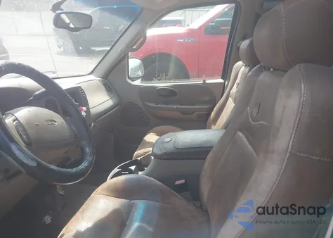 2002 Ford F-150 Lariat/Xlt z USA, uszkodzony, nr VIN 1FTRW08L02KA86258